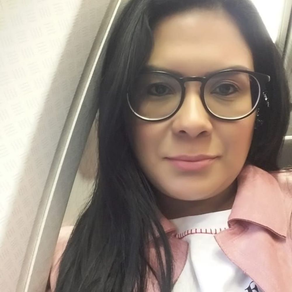Meet your Posher, Ana Carolina